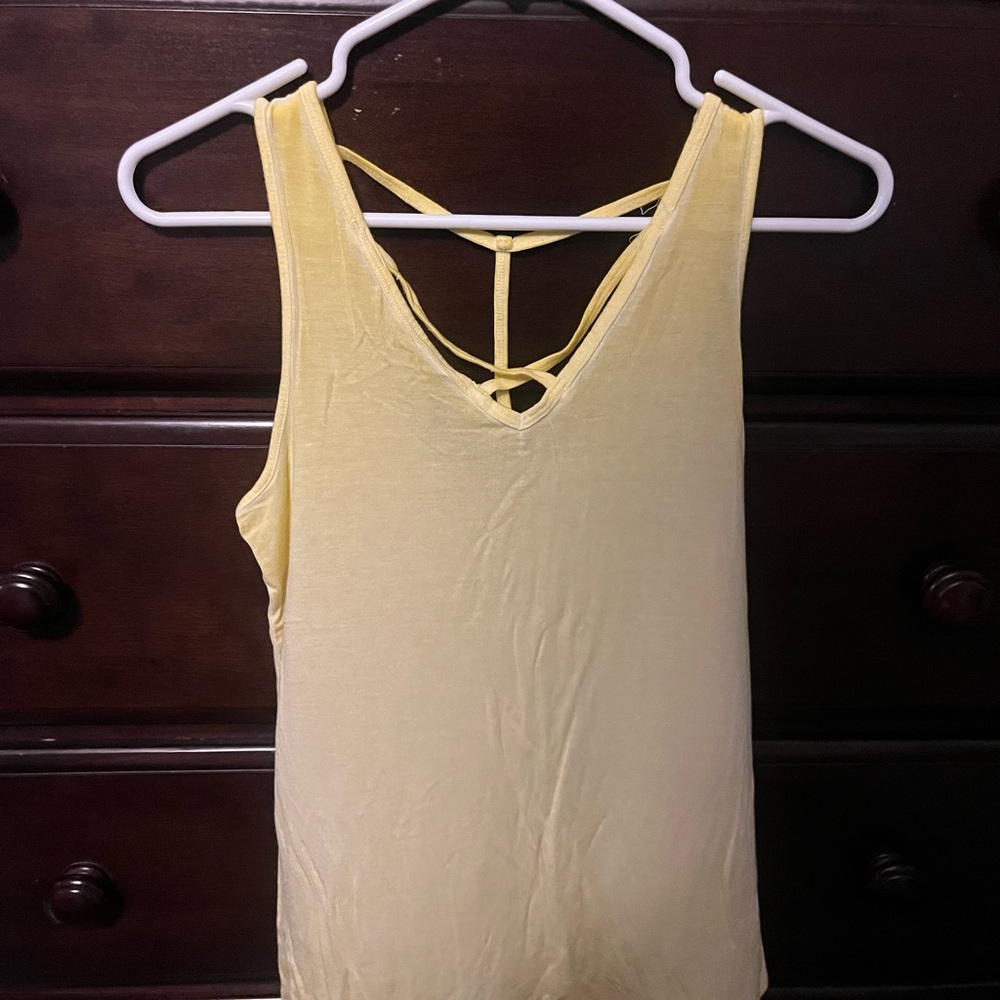 Yellow pink rose tank top size small very soft material